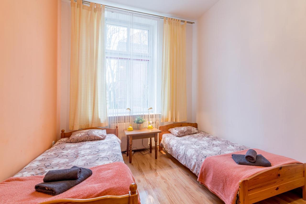 Room Near The Center Гданськ Екстер'єр фото