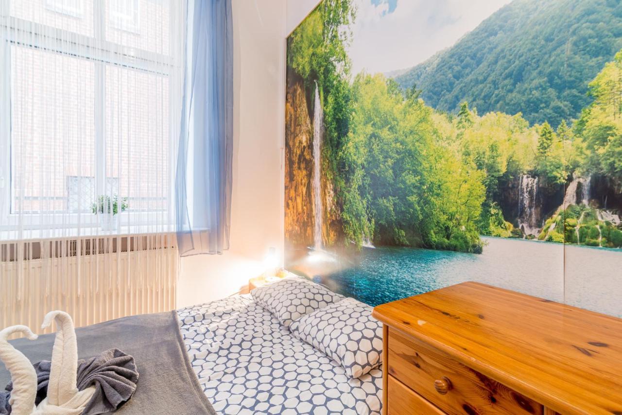 Room Near The Center Гданськ Екстер'єр фото